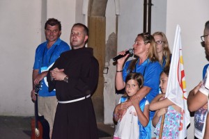Pierwsi pielgrzymi w Klasztorze oo. Franciszkanów i LO (25)