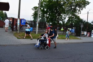 Pierwsi pielgrzymi w Klasztorze oo. Franciszkanów i LO (8)