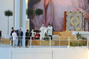 Czuwanie z Papieżem Franciszkiem na Campus Misericordiae 86